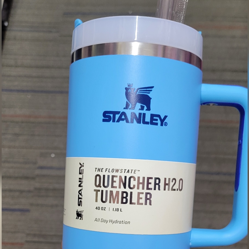 Stanley Quencher 40oz H2.0 Tumbler - Blue
